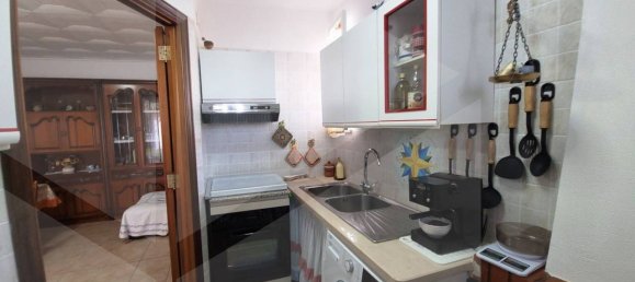 3-salle Appartement à Rodi Garganico, Italy No. 18780 4