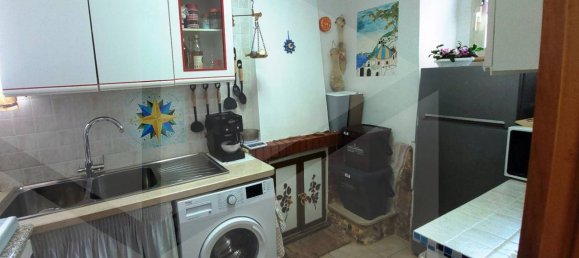 3-salle Appartement à Rodi Garganico, Italy No. 18780 5