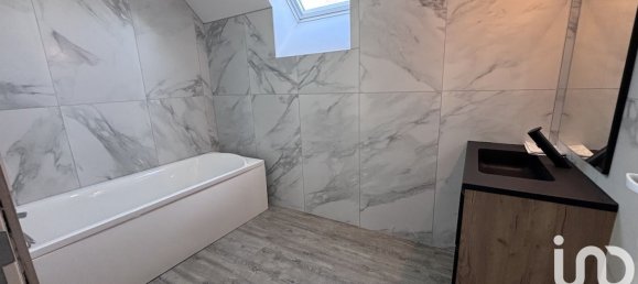 3 bedrooms House in Bresles, France No. 61230 6