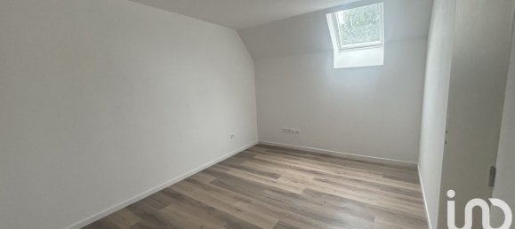 3 bedrooms House in Bresles, France No. 61230 5