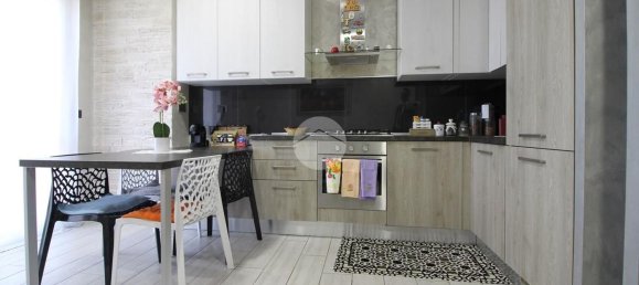 3 Schlafzimmer Wohnung in Brandizzo, Italy, Nr. 363569 2