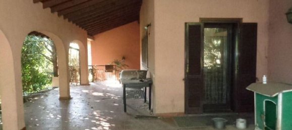 5غرفة فيلا في Casnate con Bernate, Italy رقم 74121 4