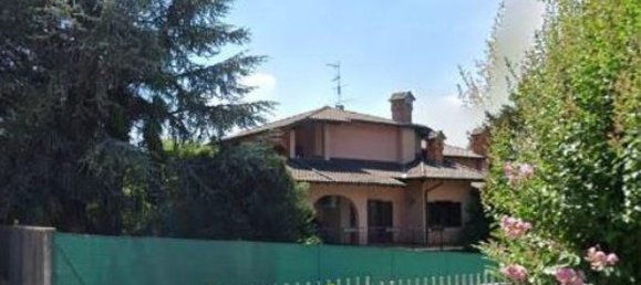 5غرفة فيلا في Casnate con Bernate, Italy رقم 74121 13