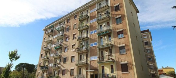 3 rooms Apartment in Novara, Italy No. 159786 18