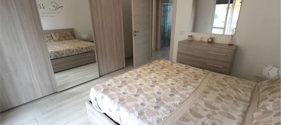 3 rooms Apartment in Novara, Italy No. 159786 3