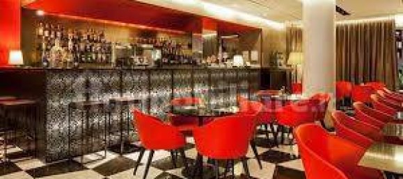 3غرفة عقار تجاري في Lucca, Italy رقم 25668 17