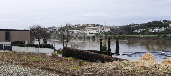 740m² Land in Vila Nova de Gaia, Portugal No. 60766 11
