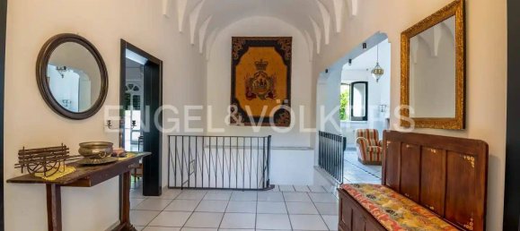 5 bedrooms House in Torre Santa Susanna, Italy No. 214057 7