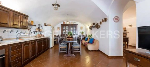 5 bedrooms House in Torre Santa Susanna, Italy No. 214057 5