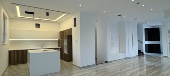 5 dormitorios villa en venta en Paralimni, Ammochostos, Cyprus № 26965 2