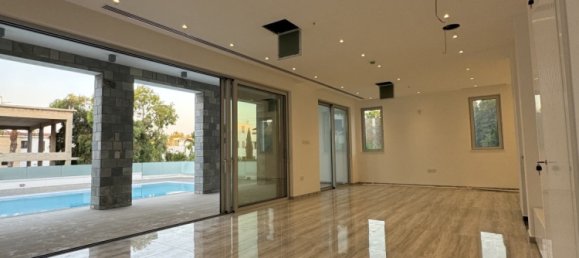 5 dormitorios villa en venta en Paralimni, Ammochostos, Cyprus № 26965 11