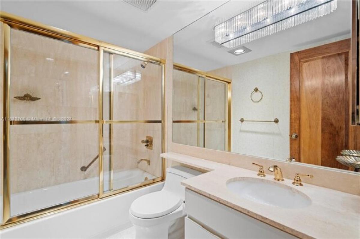 3 Schlafzimmer Haus in Miami, USA, Nr. 228940