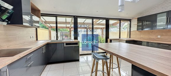 Casa de 3 dormitorios en Picquigny, France No. 65121 2