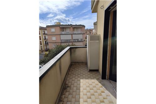 1غرفة عقار تجاري في Caltanissetta, Italy رقم 280103