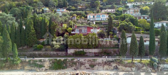 4 bedrooms Villa in Torri del Benaco, Italy No. 234554 5