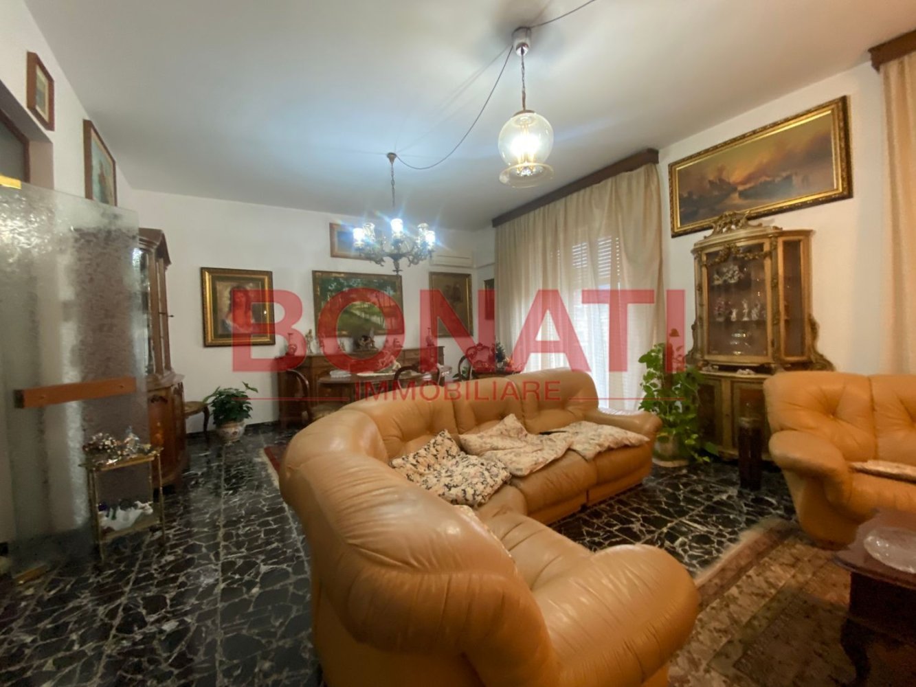 6 rooms Apartment in La Spezia, Italy No. 230150