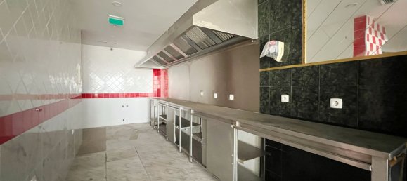 Gewerbliche Immobilie in Seixal, Portugal 100m², Nr. 225266 2