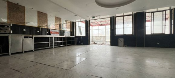 Gewerbliche Immobilie in Seixal, Portugal 100m², Nr. 225266 7