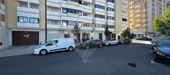 6 bedrooms Apartment in Lisbon, Portugal No. 79504 4