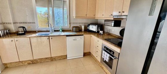 4 bedrooms Villa in Alicante, Spain No. 176452 2