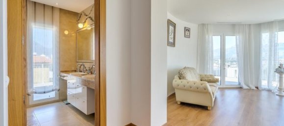 5 bedrooms Villa in L'Albir, Spain No. 11925 24