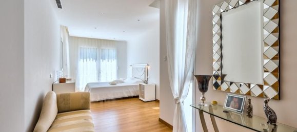 5 bedrooms Villa in L'Albir, Spain No. 11925 13