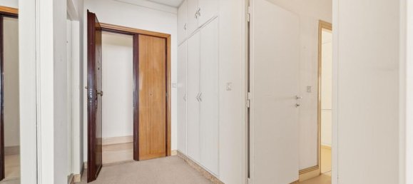 4 rooms Apartment in Rome, Italy No. 36335 2