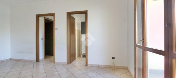 3 rooms Apartment in Reggio Emilia, Italy No. 5619 14