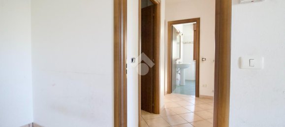 3 rooms Apartment in Reggio Emilia, Italy No. 5619 27