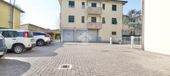 3 rooms Apartment in Reggio Emilia, Italy No. 5619 37