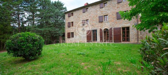 4 bedrooms House in Cortona, Italy No. 115801 8