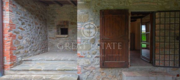 4 bedrooms House in Cortona, Italy No. 115801 10