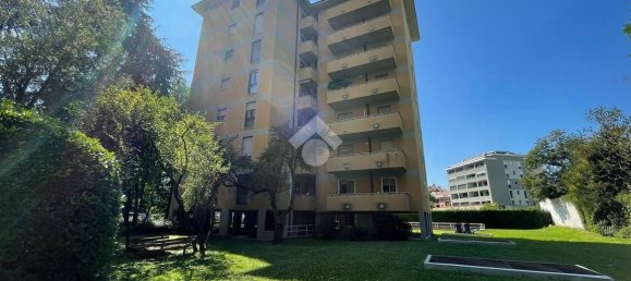 2 bedrooms Apartment in Monza, Italy No. 270934 5