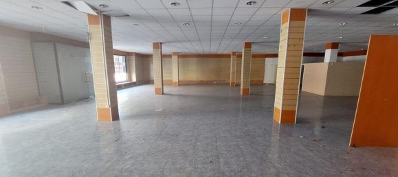 653m² Commercial property in Gandia, Spain No. 168052 13
