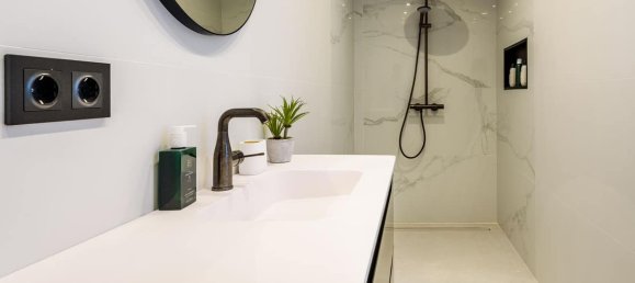 7 bedrooms Villa in Marbella, Spain No. 33857 13