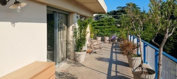 2 bedrooms Penthouse in Nice, France No. 311643 5
