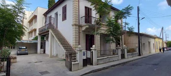 5 bedrooms House in Limassol, Cyprus No. 7604 5