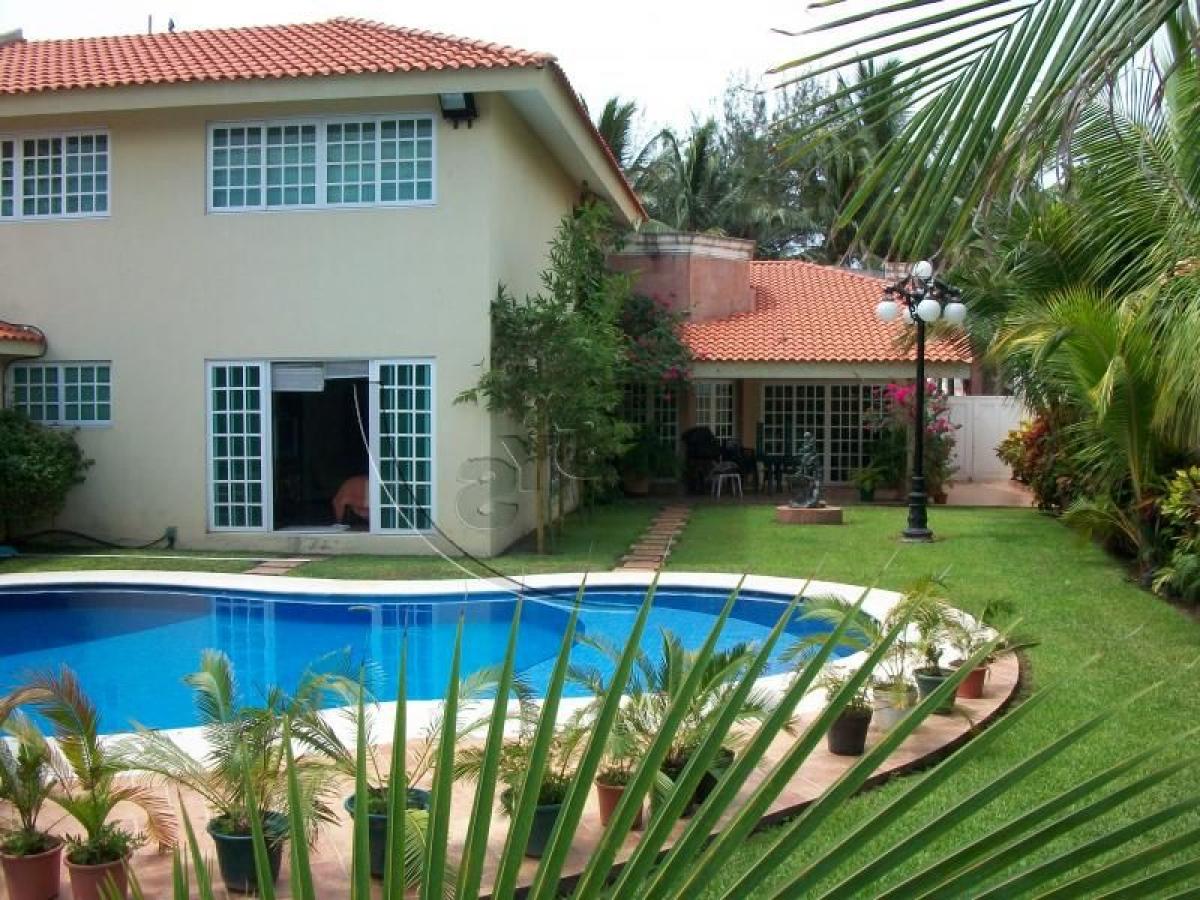 3 bedrooms House in Veracruz, Mexico No. 216180