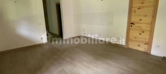 Apartamento T2 em Villa Minozzo, Italy N.º 380495 10