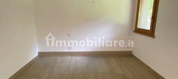 Apartamento T2 em Villa Minozzo, Italy N.º 380495 13