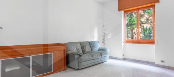 3-Zimmer Wohnung in Milan, Italy, Nr. 241870 2