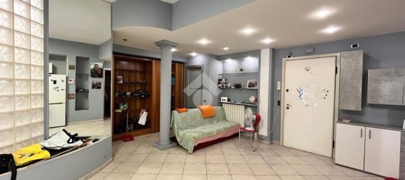 3غرفة شقة في Genoa, Italy رقم 183059 2