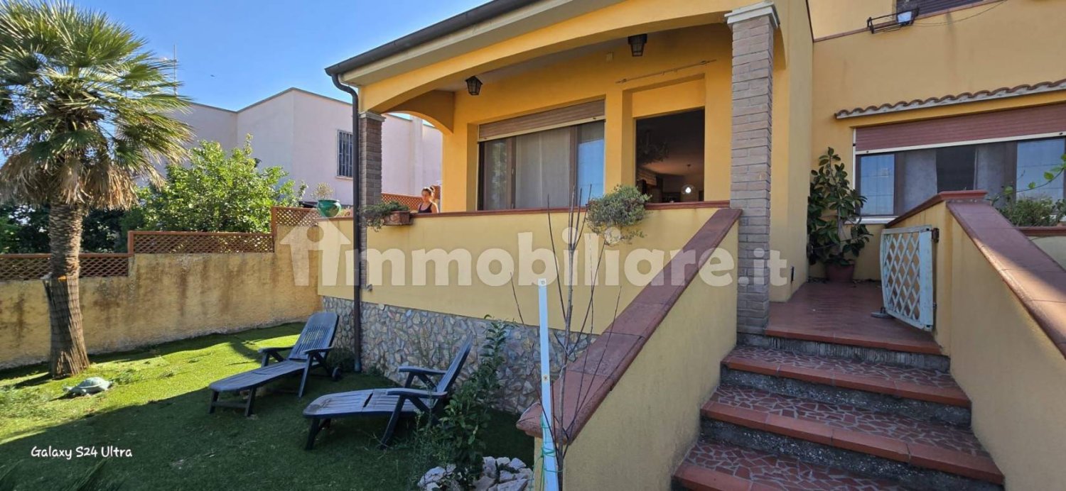 3 bedrooms Villa in Piombino, Italy No. 354580