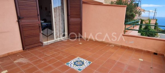 Studio in Forza d'Agrò, Italy No. 27025 5