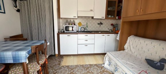 Estudio en Garlenda, Italy No. 107972 6