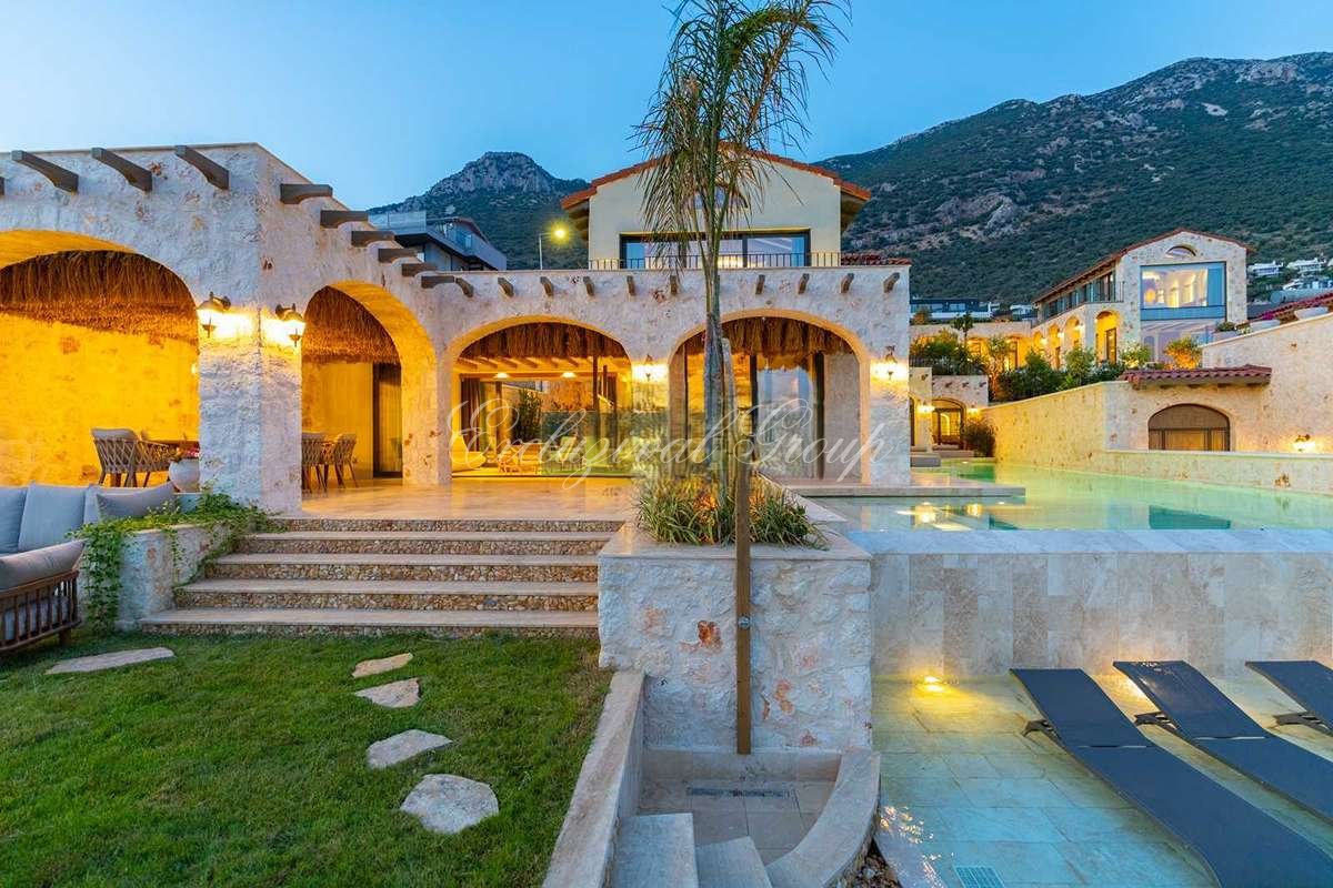 Villa 5+1 in Kalkan, Turkey, Nr. 48424