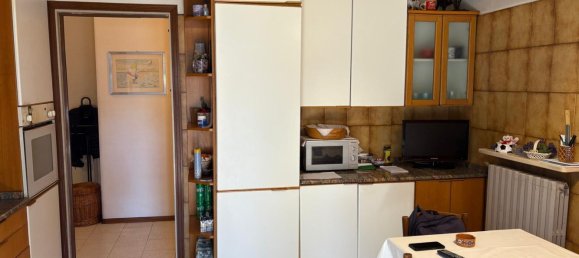 3-salle Appartement à Giussano, Italy No. 334578 38