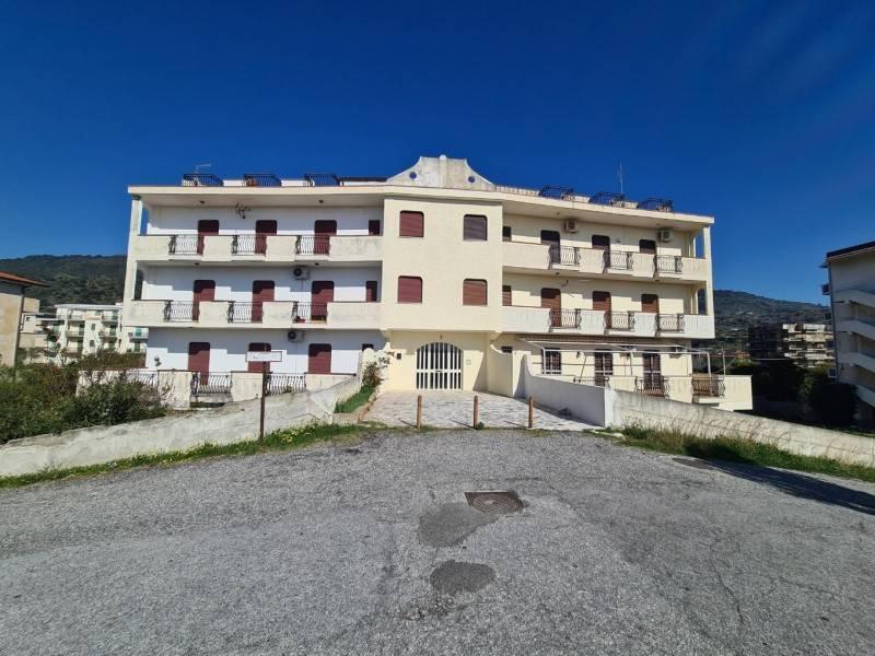 4 rooms Apartment in Falerna, Italy No. 35284