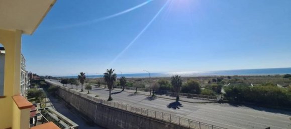 4 rooms Apartment in Falerna, Italy No. 35284 8