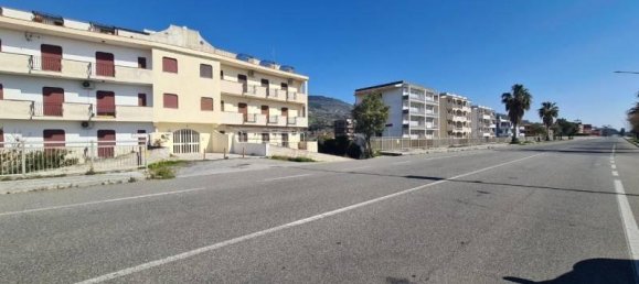 4 rooms Apartment in Falerna, Italy No. 35284 20